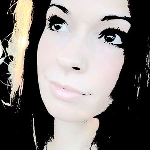 Meet your Posher, Kee